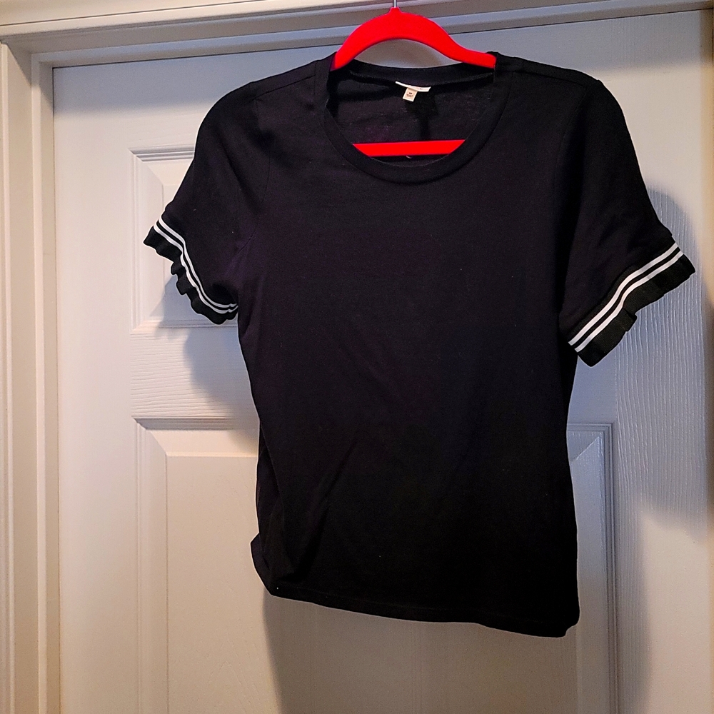 Black crop top, NEVER WORN.
